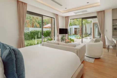 House in Phuket, Thailand 4 bedrooms № 130875 - photo 13