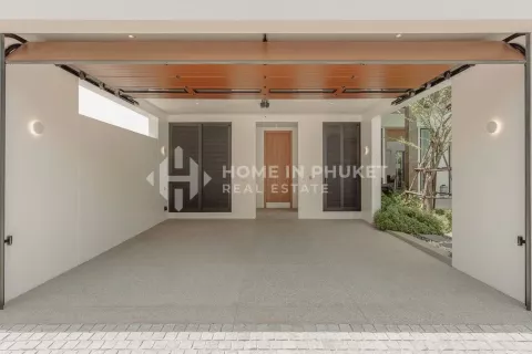 House in Phuket, Thailand 4 bedrooms № 130875 - photo 30