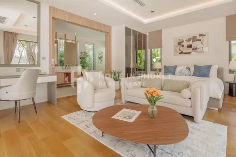 House in Phuket, Thailand 4 bedrooms № 130875 - photo 12