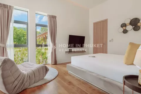 House in Phuket, Thailand 4 bedrooms № 130875 - photo 20