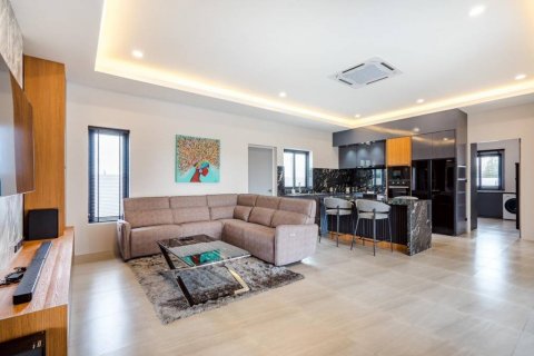 Villa in Pran Buri, Thailand 3 bedrooms № 105160 - photo 7