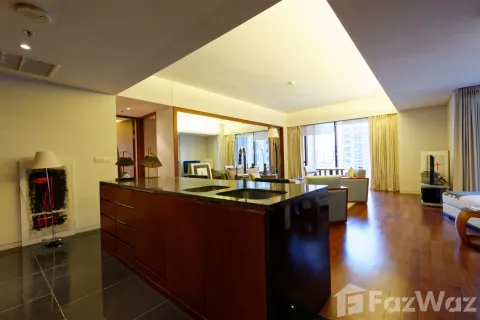 Condo in Pathum Wan, Bangkok, Thailand, 2 bedrooms  № 123972 - photo 6