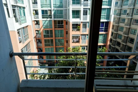 Кондоминиум с 2 спальнями в Дин Даенге, Бангкок, Таиланд № 123974 - фото 14