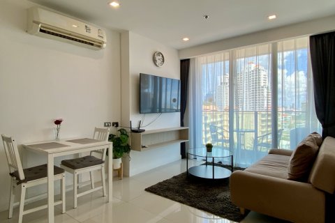 Apartamento de 1 dormitorio en Pattaya, Tailandia № 123349 - foto 2