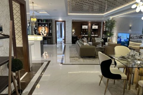 Condo in Bang Lamung, Thailand, 3 bedrooms  № 132577 - photo 2