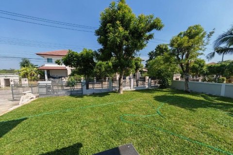 House in Lat Krabang, Bangkok, Thailand 4 bedrooms № 141989 - photo 3