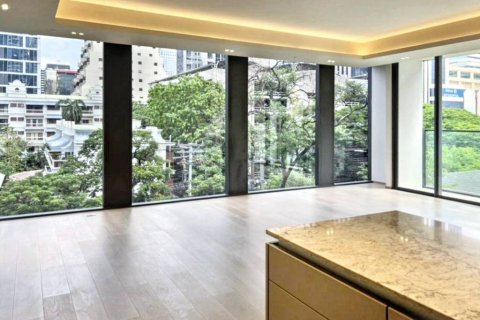 Кондоминиум с 2 спальнями в Бангкоке, Таиланд № 125817 - фото 1