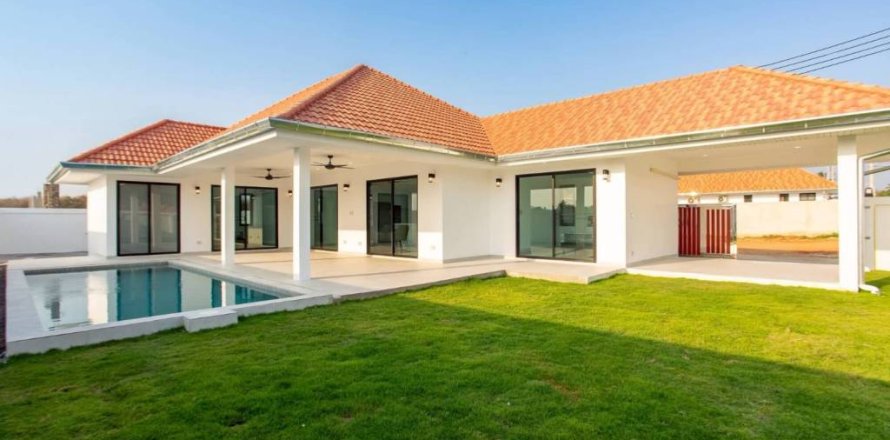 Villa à Hua Hin, Thaïlande 3 chambres № 125815