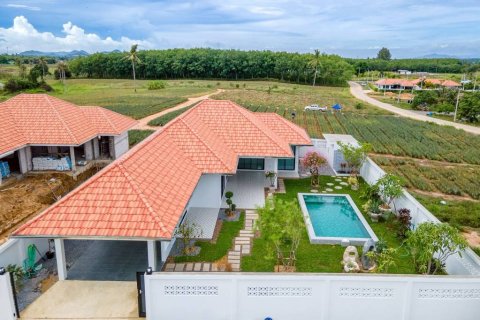 Вилла в Хуа Хине, Таиланд с 3 спальнями  № 125815 - фото 3