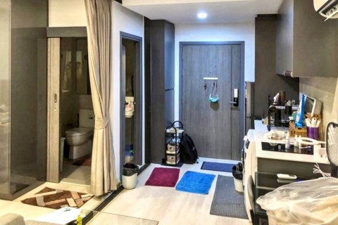 Condo à Khlong Toei, Bangkok, Thaïlande, 1 chambre № 104460 - photo 8