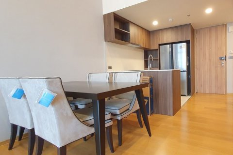 Кондоминиум с 2 спальнями в Бангкоке, Таиланд № 143646 - фото 2