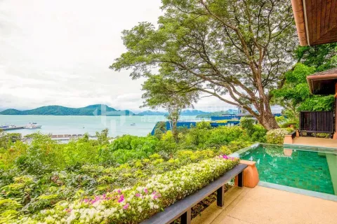 House in Phuket, Thailand 2 bedrooms № 131189 - photo 11