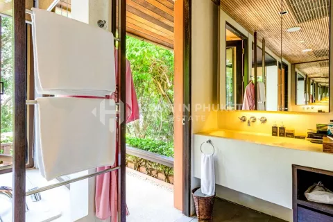 House in Phuket, Thailand 4 bedrooms № 131188 - photo 12