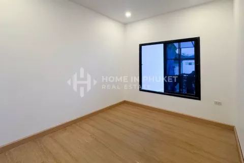 House in Chalong, Thailand 3 bedrooms № 131185 - photo 6