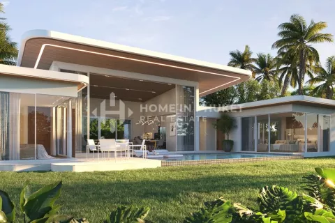 House in Phuket, Thailand 3 bedrooms № 131186 - photo 1