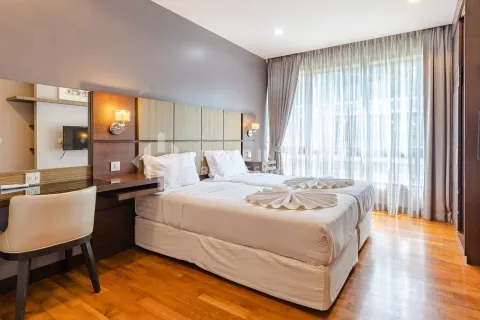 Condo in Bang Tao, Thailand, 2 bedrooms  № 131187 - photo 11