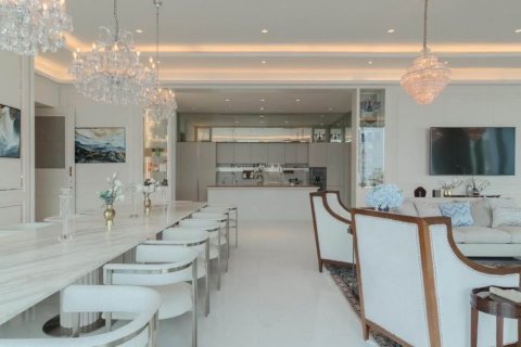 Condo in Pathum Wan, Bangkok, Thailand, 4 bedrooms  № 126493 - photo 3