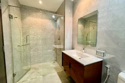 Condo à Watthana, Bangkok, Thaïlande, 3 chambres  № 123745 - photo 9