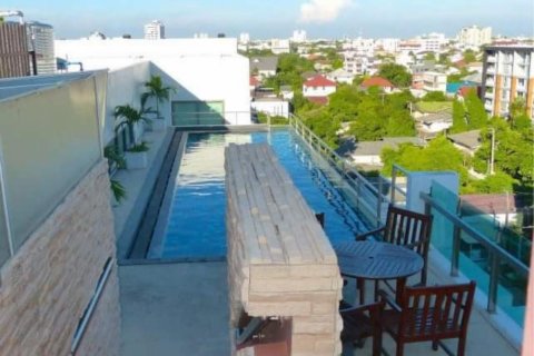 Condo à Watthana, Bangkok, Thaïlande, 2 chambres  № 123740 - photo 16