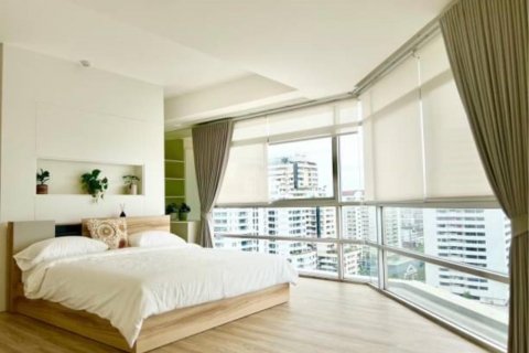 Condo in Watthana, Bangkok, Thailand, 4 bedrooms  № 123694 - photo 18