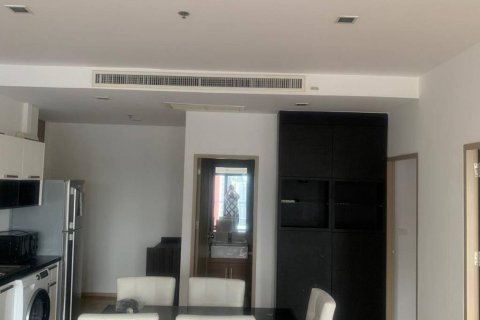 Condo in Bangkok, Thailand, 2 bedrooms  № 132410 - photo 3