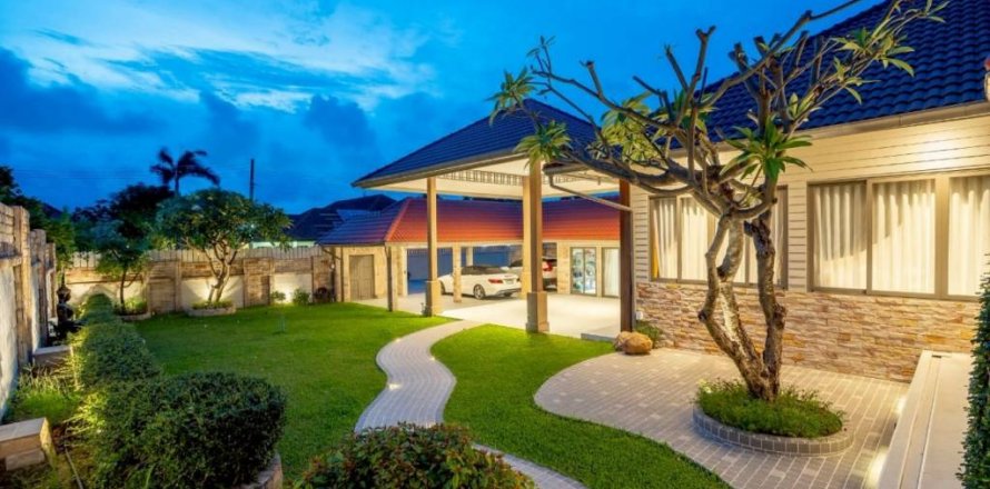 Дом в Паттайе, Таиланд с 4 спальнями № 132520