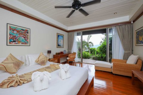 House in Kata, Thailand 6 bedrooms № 124080 - photo 25