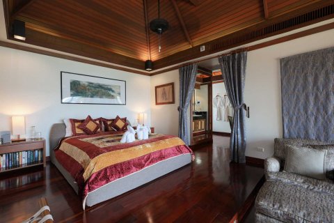 House in Kata, Thailand 6 bedrooms № 124080 - photo 18