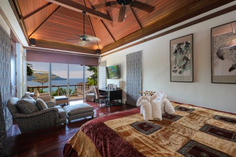 House in Kata, Thailand 6 bedrooms № 124080 - photo 21