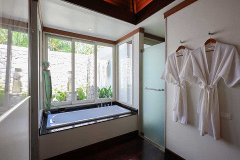 House in Kata, Thailand 6 bedrooms № 124080 - photo 15