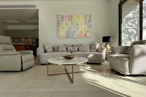 House in Bang Tao, Thailand 3 bedrooms № 124079 - photo 7