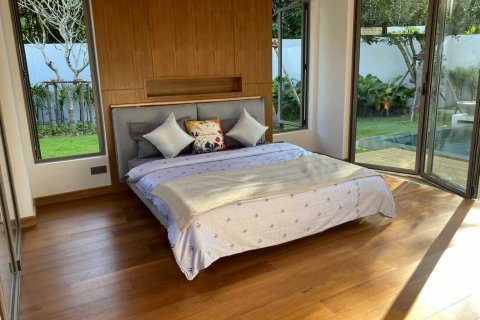 House in Bang Tao, Thailand 3 bedrooms № 124079 - photo 16