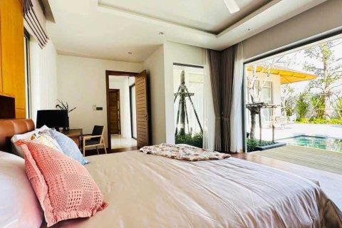 House in Bang Tao, Thailand 3 bedrooms № 124079 - photo 15