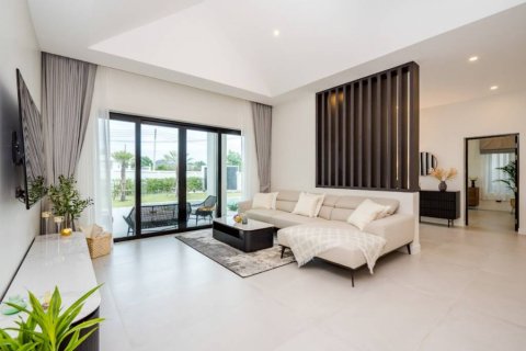 Вилла в Хуа Хине, Таиланд с 3 спальнями  № 125980 - фото 6