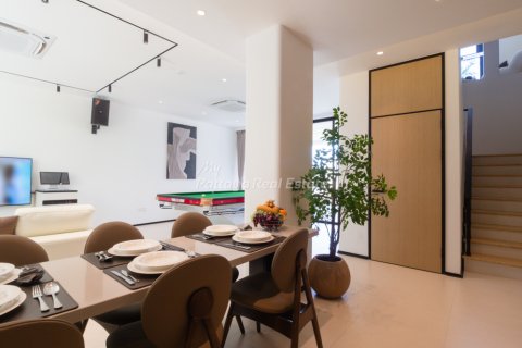 Maison à Pattaya, Thaïlande 4 chambres № 125726 - photo 8