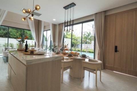 House in Pattaya, Thailand 3 bedrooms № 125727 - photo 10