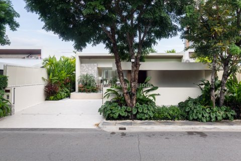 House in Pattaya, Thailand 3 bedrooms № 125729 - photo 1
