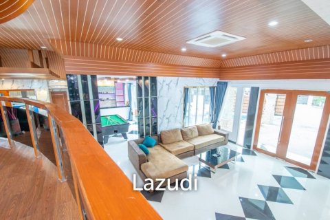 Villa in Pattaya, Thailand 4 bedrooms № 119749 - photo 4