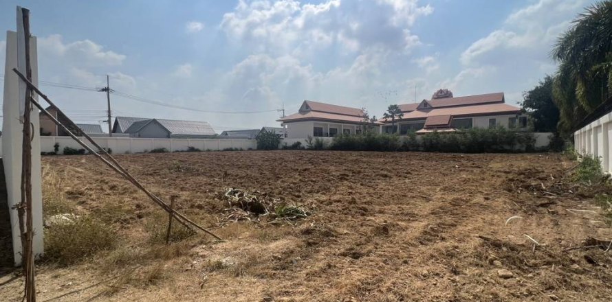 Земельный участок в Паттайе, Таиланд  № 86425