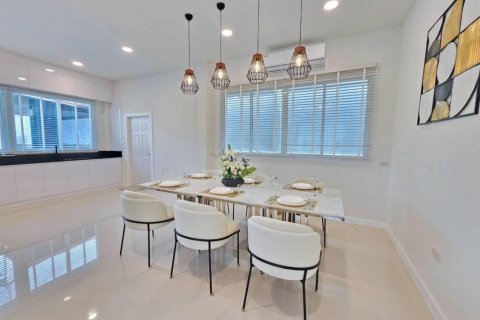 Вилла в Банг Ламунге, Таиланд с 3 спальнями № 132657 - фото 4