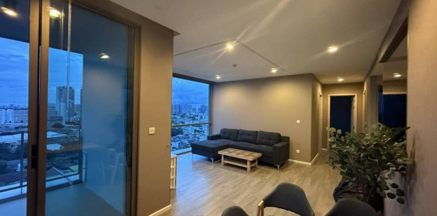 Кондоминиум с 2 спальнями в Банг Сью, Бангкок, Таиланд № 132653