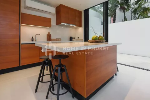 House in Phuket, Thailand 4 bedrooms № 131927 - photo 12