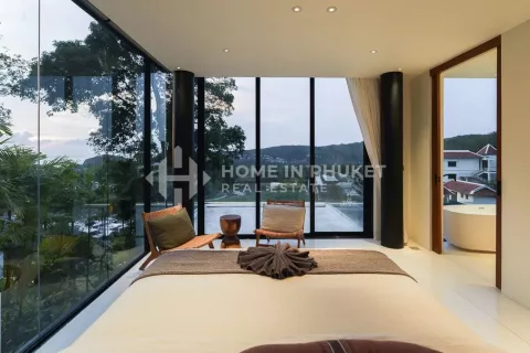 House in Phuket, Thailand 4 bedrooms № 131927 - photo 17