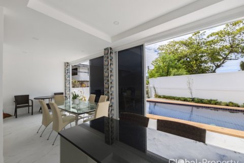 Дом в Паттайе, Таиланд с 4 спальнями  № 144372 - фото 3