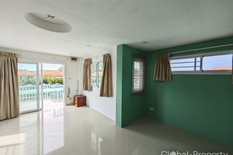 Propriété commerciale à Pattaya, Thaïlande 350 m2 № 144374 - photo 13