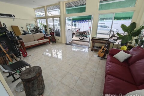 Propriété commerciale à Pattaya, Thaïlande 350 m2 № 144374 - photo 5