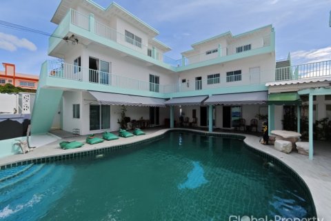 Propriété commerciale à Pattaya, Thaïlande 350 m2 № 144374 - photo 1