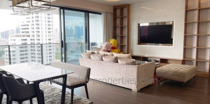 Condo in Bangkok, Thailand, 3 bedrooms  № 143534