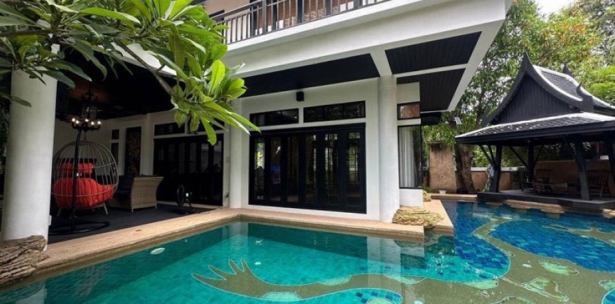 Maison à Pattaya, Thaïlande 4 chambres № 144373