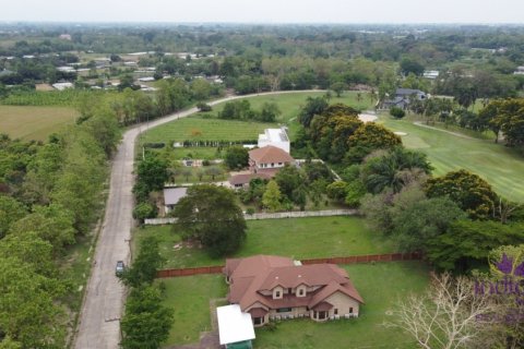 Terrain à Mae Rim, Thaïlande № 132385 - photo 4